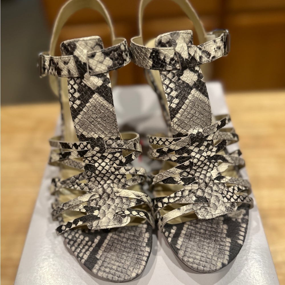 Isaac Mizrahi snakeskin wedge sandals. Size 8.5 M